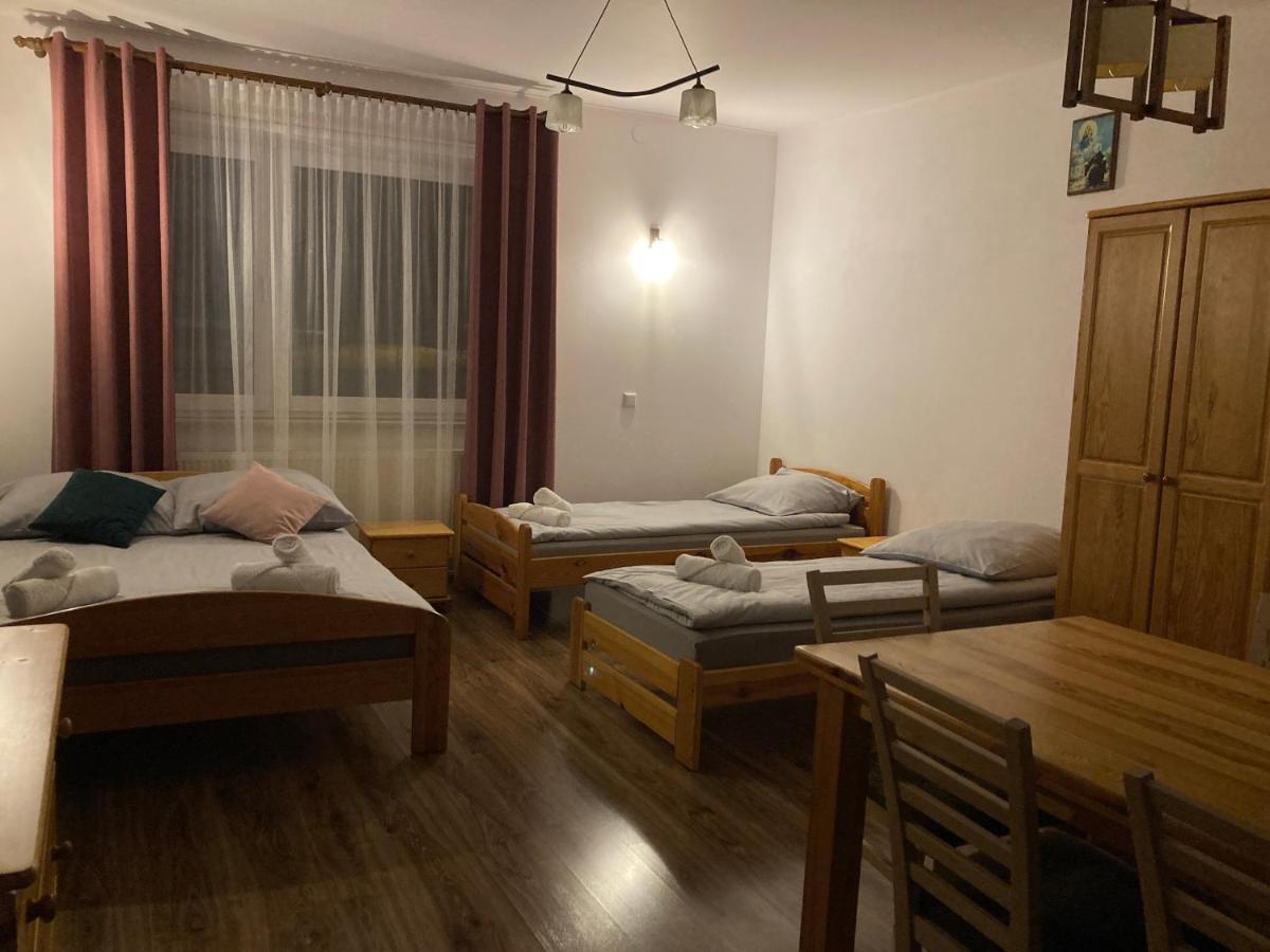 Agroturystyka U Podnoza Gory Cergowej 杜克拉 外观 照片
