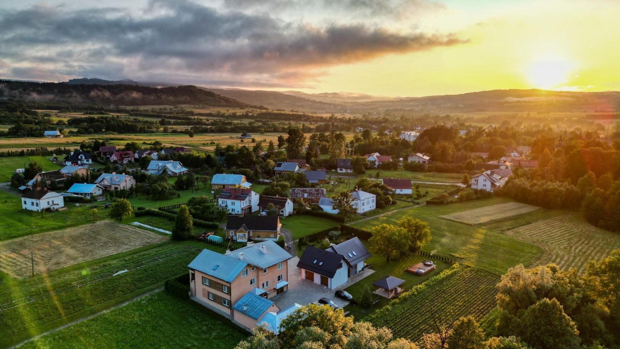 Agroturystyka U Podnoza Gory Cergowej 杜克拉 外观 照片